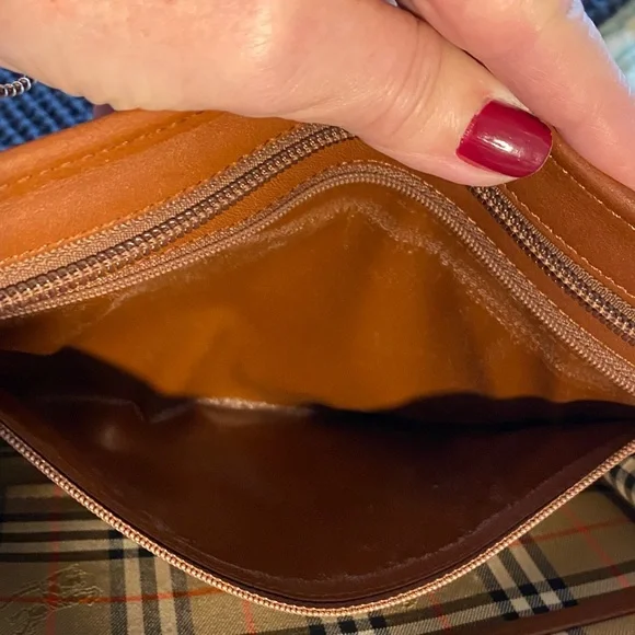 Burberry Tan Leather Clutch - Picture 7 of 14